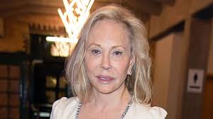 Blog officiel de l'essayiste patriote français et européen guillaume faye, auteur de l'archéofuturisme. Faye Dunaway Axed From One Woman Show Bbc News