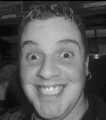 Sioe Ffasiwn yn codi arian i Gancr y Fron