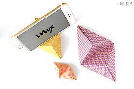 I Combined A Few Different Origami Tricks And Came Up With This Origami Phone Stand That Could Easily Double As A In 2020 Diy Phone Stand Diy Phone Holder Diy Origami