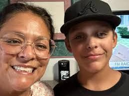 Lola Locke's Instagram, Twitter & Facebook