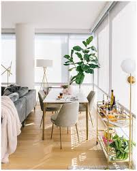 Nyc Apartment Tour Welcome To Olivia Rink Nyc Apartment Decorating Apartment Decor Nyc Apartment