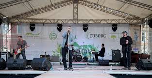 Cei doi se iubesc de mai bine de 12 ani, dar roxana a tot amânat momentul oficializării frumoasei poveşti. DirecÈ›ia 5 Wikipedia