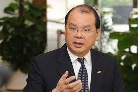 據《香港01》24日引述消息指，7月1日後將更換政務司司長，而張建宗離職後或退休，大熱接任人選的包括公務員事務局局長聶德權及政制及內地事務局局長曾國衞。 #政務司司長 #張建宗 #聶德權 #曾國衞 å¼µå»ºå®— è€ƒæ…®å»¶é²65æ­²é€€ä¼'å¹´é½¡ ä¿¡å ±ç¶²ç«™hkej Com