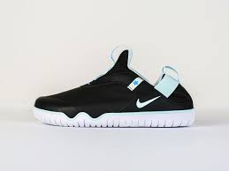 Nike Air Zoom Pulse Doctors And Nurse Sneakers Southern Living In 2020 Medical Shoes Nike Air Zoom Sneakers