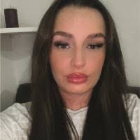 Tia Shaw's Instagram, Twitter & Facebook