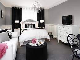Optimize Your Small Bedroom Design White Bedroom Design Bedroom Interior Small Bedroom