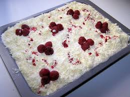 Tiramisu Au Chocolat Blanc Et Aux Framboises Tiramisu Chocolat Tiramisu Recette Chocolat Blanc