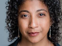 Melanie La's Instagram, Twitter & Facebook