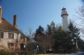 Maybe you would like to learn more about one of these? Icicles Hanging Over The Lake Behind Lighthouse Bild Von Grosse Point Lighthouse Evanston Tripadvisor