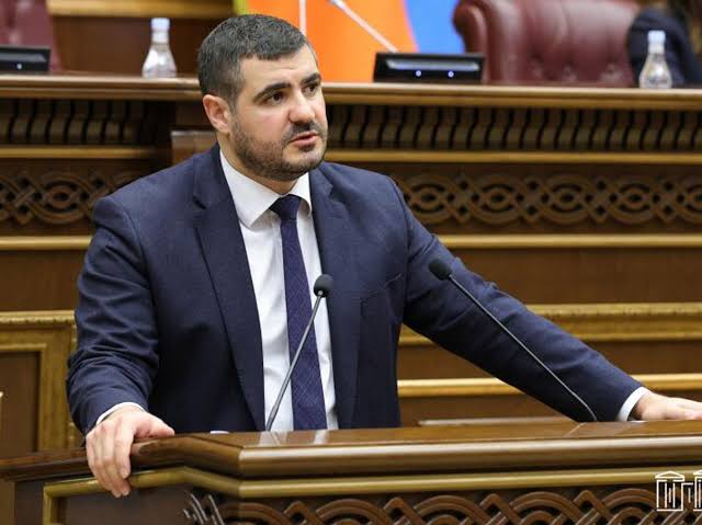 Не проверка, но какой-то контроль должен быть": депутат о транзите грузов  из Азербайджана - 13.02.2025, Sputnik Армения