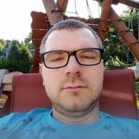 900+ profile według frazy „Dan”