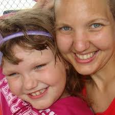 Anna Markle's Instagram, Twitter & Facebook