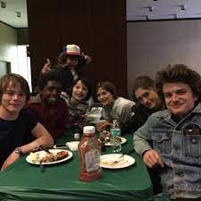 They Re An Awesome Bunch Cast Stranger Things Stranger Things Stranger Things Actors