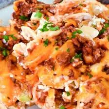 Easy & cheesy it's quick to make loaded up with veggies (not salt) & it tastes amazing combine chicken, noodles, red pepper, peas, and sauce. Casseroles Gonna Want Seconds