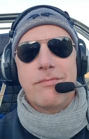 Could someone please explain why weight doesn't effect glide-ratio?