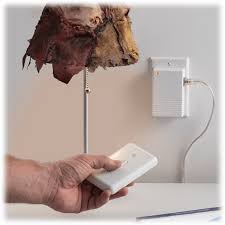 Maybe you would like to learn more about one of these? Utilitech Wall Mountable Remote Light Switch