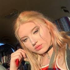 Haley Starr's Instagram, Twitter & Facebook