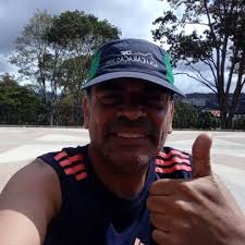 Victor lares (@victorlares67)