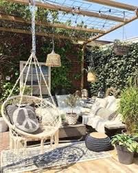 On peut accrocher ce fauteuil suspendu à une branche d'arbre dans le jardin ou bien installé dans le balcon, terrasse. Fauteuil Suspendu 39 Idees D Amenagement Pour Le Jardin