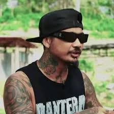 Harry Labrie's Instagram, Twitter & Facebook