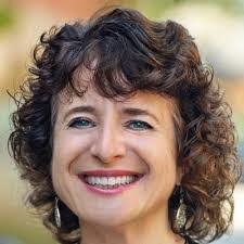 Corinne Lyons's Instagram, Twitter & Facebook