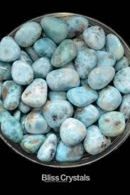 Larimar Meaning And Properties In 2020 Larimar Stone Reiki Stones Larimar