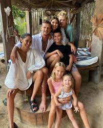 He was educated at the university high school, melbourne and wesley college. Lindy Klim Contracts Dengue Fever In Bali Bounty Parents