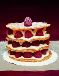 Mille Feuille Framboises Pour 4 Personnes Recettes Elle A Table Recette Mille Feuille Framboise Pate Filo Recette Repas Gastronomique Facile