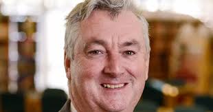 Head of Chester King's Junior School announces early retirement