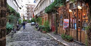 The paris pass package comes with a free paris visite pass included in the price. Top 10 Des Visites Guidees Insolites A Paris A Nous Paris