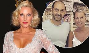 Nathan buckley's stunning new girlfriend after split with wife tania. Afl Nathan Buckley S Estranged Wife Tania Shops For Wedding Dresses Flipboard