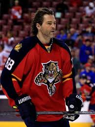 Asked why he continues to skate. Jaromir Jagr S Unparalleled Passion Makes Him Masterton Trophy Favorite