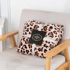 Ecco tutti i benefici della coperta il prezzo supera i 200 euro ma tieni presente che si tratta di un. Animale Pelle Di Leopardo Zebra Sherpa Peluche Coperte Di Flanella Inverno Coperta Per Letto Matrimoniale Morbido Caldo Copriletto Viaggio Coperte E Plaid Coperta Blankets Aliexpress