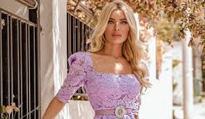 Η κατερίνα καινούργιου απουσιάζει από την σημερινή εκπομπής καθώς μεταφέρθηκε εσπευσμένα στο νοσοκομείο μέσα στη νύχτα. Katerina Kainoyrgioy To Pontiki