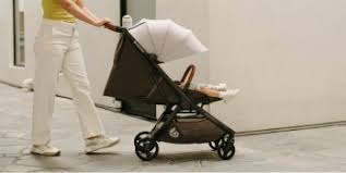 Image result for tbn:ZmxTz4tzjnsxqM::www.berceaumagique.com/produits/b/b_ange-sanguine-6f.gif