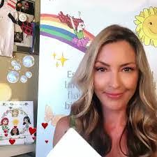 encrypted-tbn0.gstatic.com/images?q=tbn:ANd9GcQt3q...