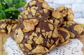 Resepi biskut conflake madu, resepi biskut raya yang paling mudah dan tak mahal kos untuk membuatnya. Resepi Biskut Cornflakes Crunchy Chocolate Chips