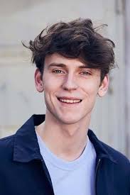 Nadja bobyleva, max riemelt, stipe erceg and others. Der Schneeganger 2020 Trakt Tv