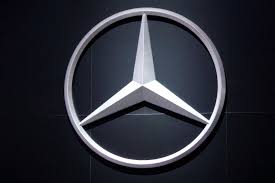 Pin By Edie Pasquini On Car Mercedes Mercedes Benz Trucks Mercedes Benz