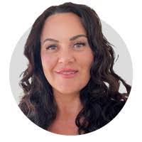 Abby Dennett's Instagram, Twitter & Facebook