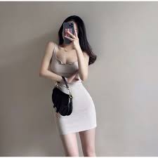 váy body cổ vuông xẻ ngực tôn dáng giá sỉ, giá bán buôn - Thị Trường Sỉ