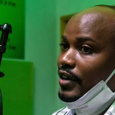 Mwanabiashara maarufu @danielkamaujoseph ndani ya kipindi #JioniBomba. Mr. Daniel  ana maoni yake kuhusu jinsi serikali yaweza saidia wanabiashara @ Mombasa,  Kenya