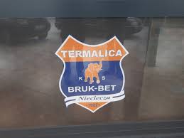 Classificação atualizada e tabela completa de jogos. Smieszne Historie O Pilce Noznej W Polsce Introducing Bruk Bet Termalica Nieciecza Europe S Smallest Ever Top Flight Football Club Northern Irishman In Poland