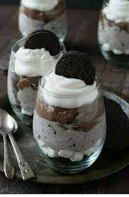 Take some of the mini chocolate chips and sprinkle them on top, then take one oreo and put it on the side of the cup. Over The Top Chocolate Cheesecake Oreo Parfait Steemit