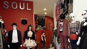 Venez découvrir les nouveautés, les basiques, les codes de réduction, les. Boutiques De Barcelone Quel Quartier Est Fait Pour Vous