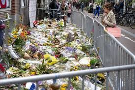 The hague, netherlands (ap) — peter r. Uos6uw Icwj33m