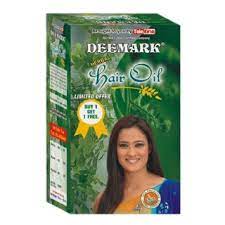 Mineral oil, veg oil (sesame oil, canola oil, peanut oil, cotton seed oil, palm olein oil), oil ext of gooseberry (amla), colours yellow (12700), green as you might know, i oil my hair twice a week religiously. Deemark Herbal Hair Oil 250 Ml Hairfall Defense Buy 1 Get 1 Free Online In India Healthkart Com