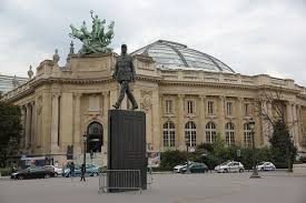 Charles De Gaulle S Statue Avenue De Marigny Champs Elysees Place Clemenceau Grand Palais Paris September 2011 V1 Paris City Girl Grands