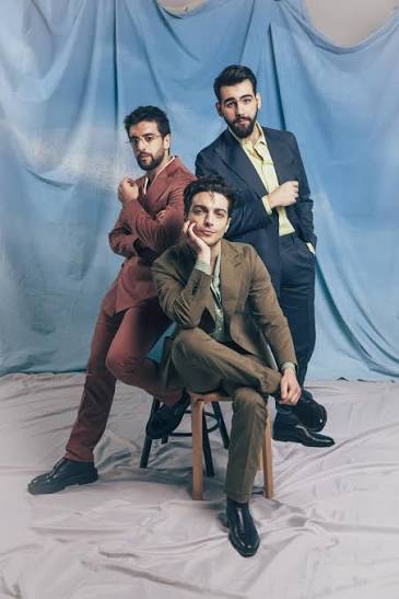 Italian trio Il Volo records new version of 'Como Vai Voe'