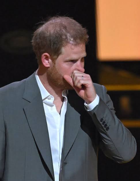 Prince Harry in TEARS as Prince knocked 'sideways emotionally' by sweet  Meghan gesture | Royal | News | Express.co.uk